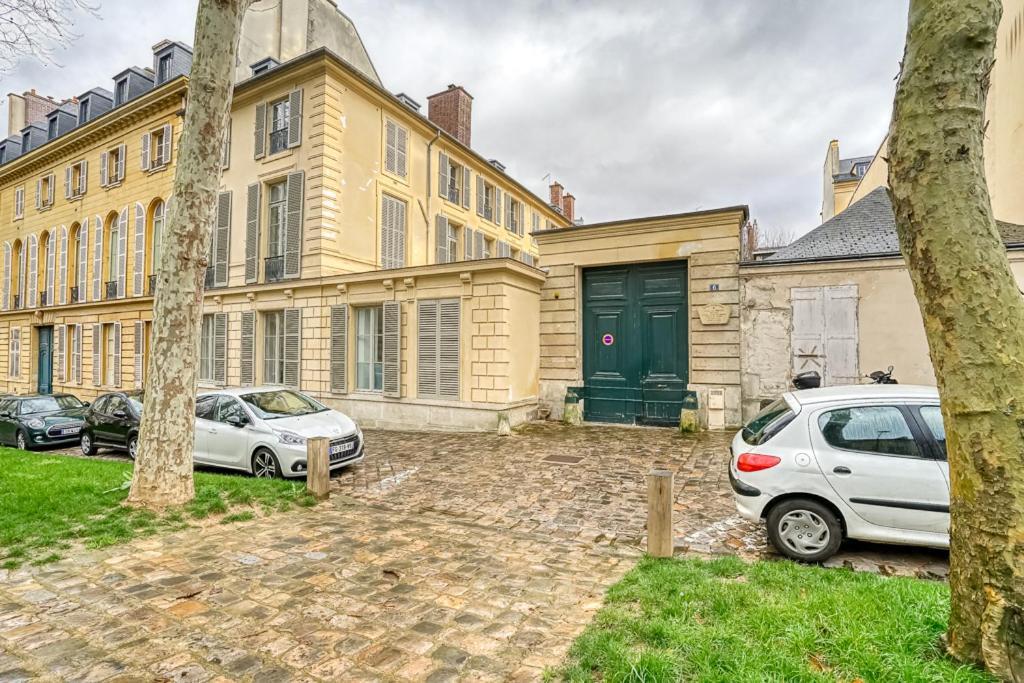 Le Richelieu Apartment แวร์ซาย ภายนอก รูปภาพ