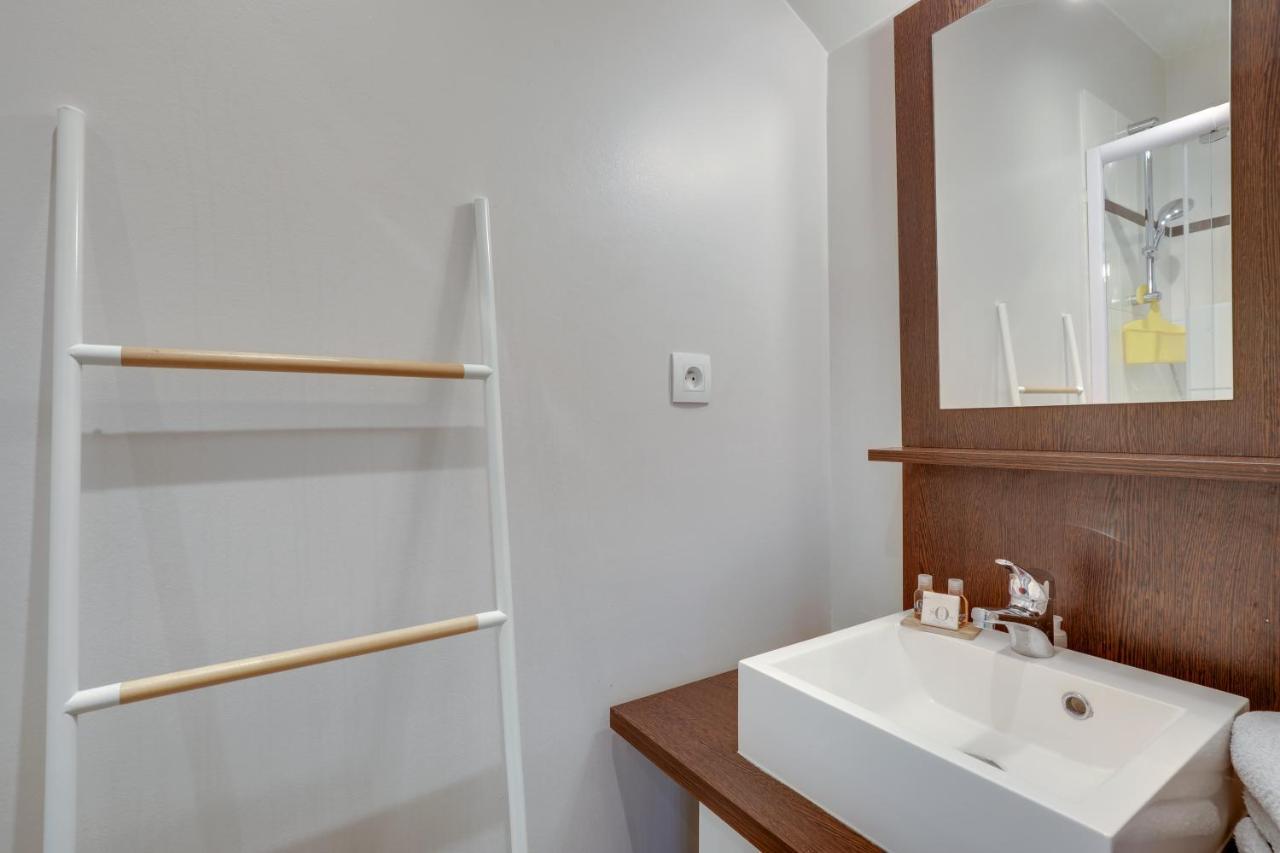 Le Richelieu Apartment แวร์ซาย ภายนอก รูปภาพ