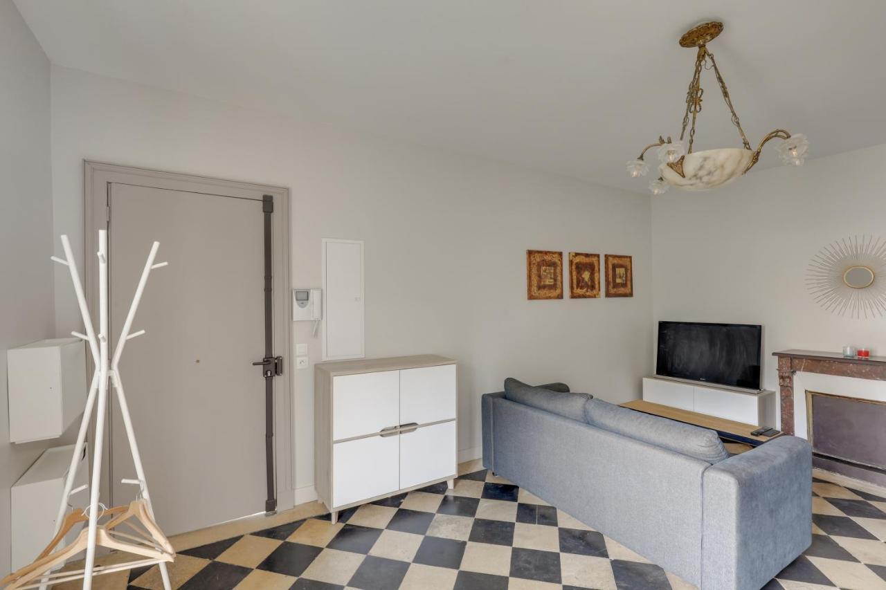 Le Richelieu Apartment แวร์ซาย ภายนอก รูปภาพ
